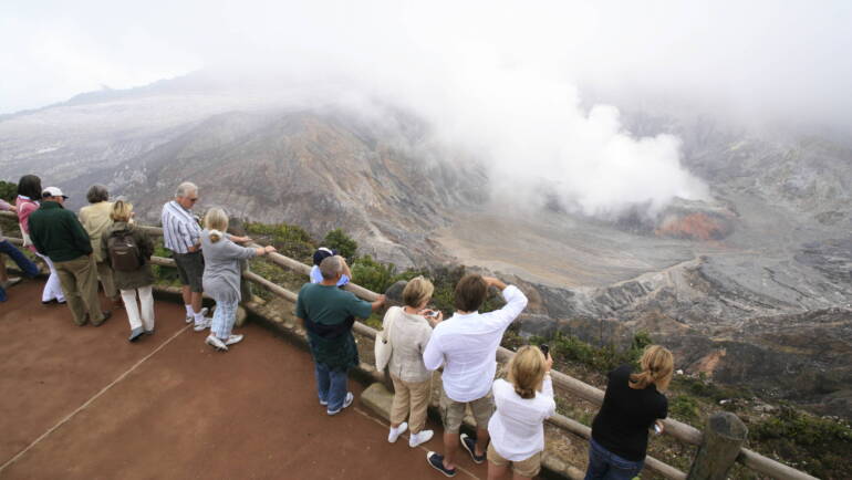 Costa Rica Corporate Incentive Travel Packing List: 5 Essentials