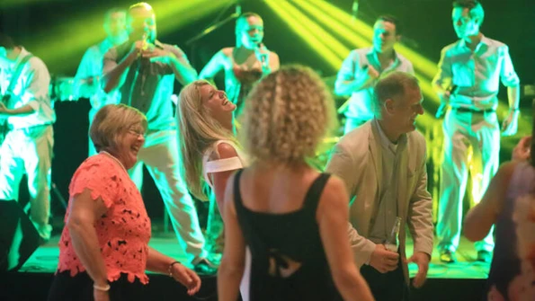 Expert Tips for Planning Incentive Travel Programs