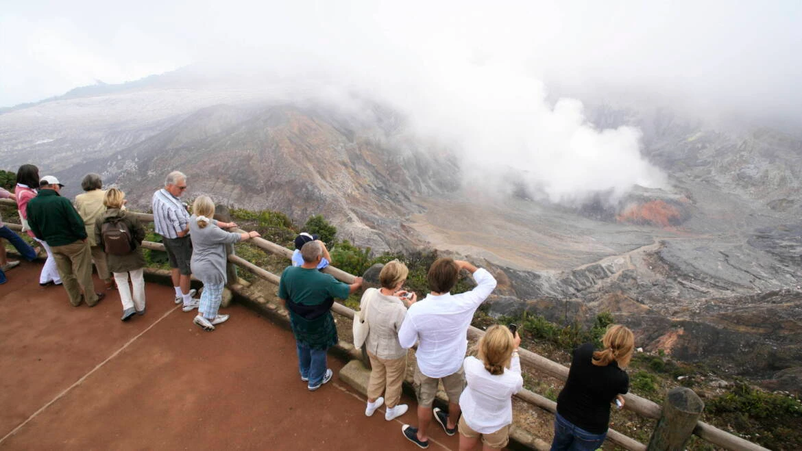 Costa Rica Corporate Incentive Travel Packing List: 5 Essentials