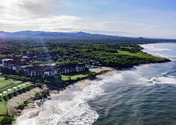Executive-Retreats_1-Aerial-of-exclusive-villa-or-ocean222